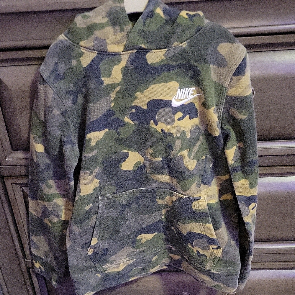 Nike Green Camo Pullover Hoodie